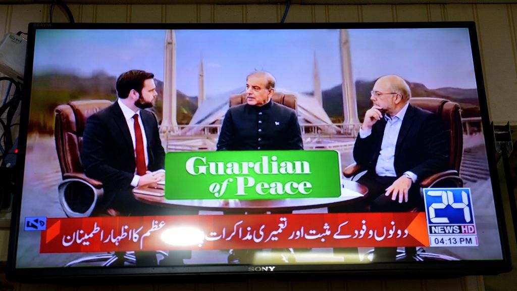 Foto: Historische ontmoeting tussen VS en Iran bij onderhandelingen in Pakistan