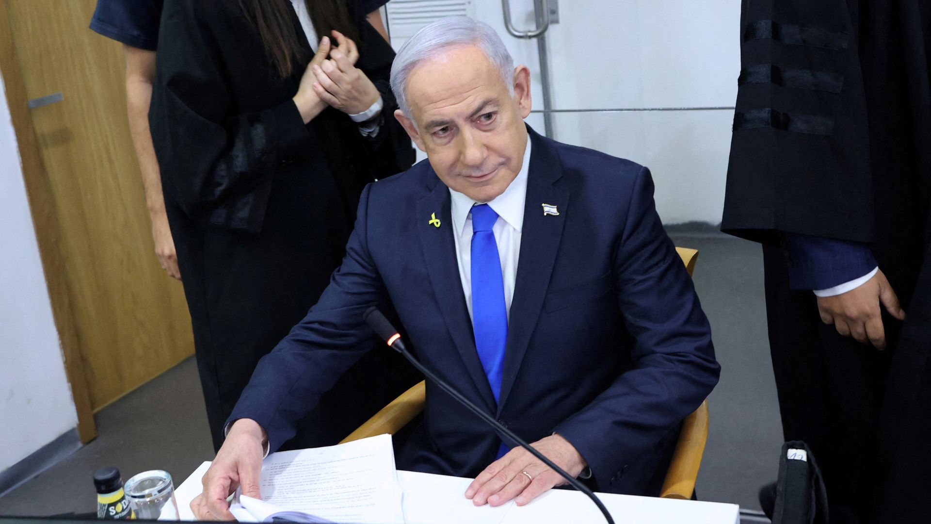 VS: Blokkade Hormuz begint maandag 16.00 uur • Netanyahu: 'Oorlog in Libanon gaat door'