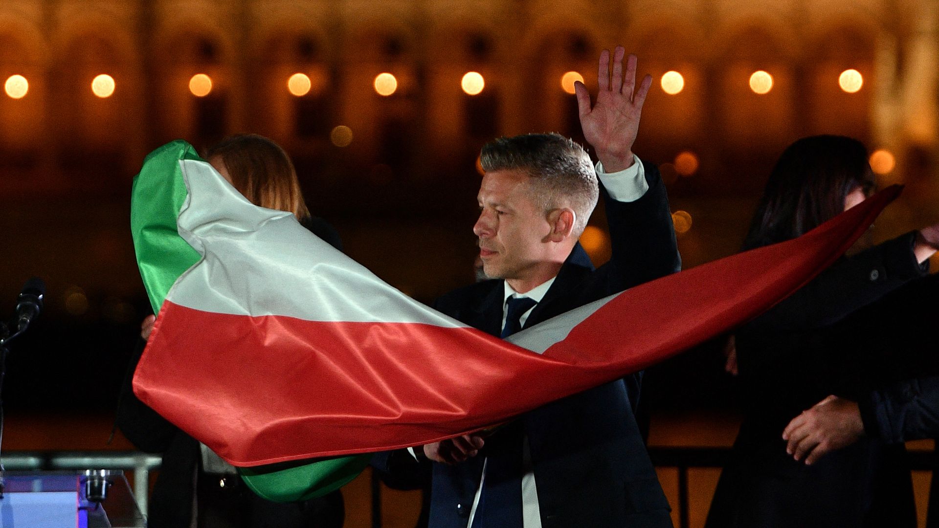 Kyiv en Brussel verheugd met winst Magyar, VS en Rusland nog stil