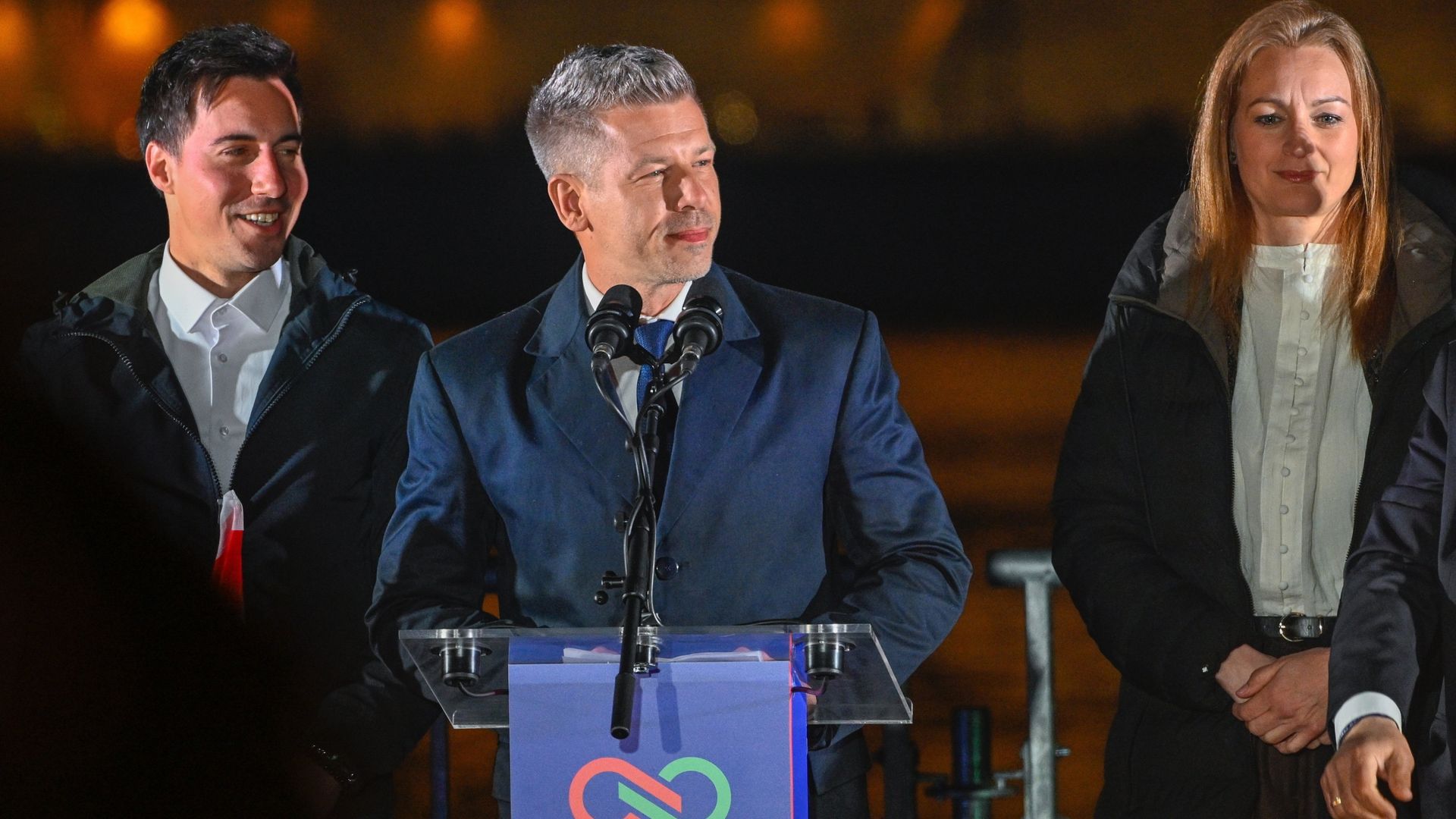 Magyar in overwinningsspeech: 'Hongarije sterke bondgenoot van EU en NAVO'