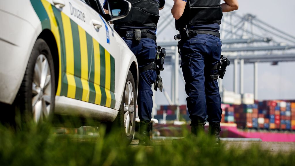 Foto: Douaniers aangehouden voor computervredebreuk en schenden ambtsgeheim