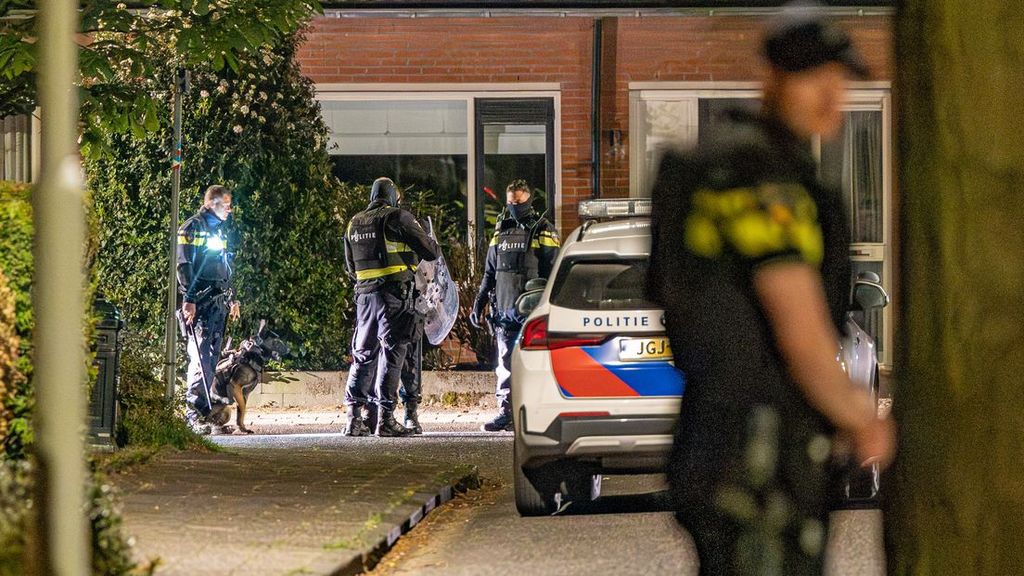 Foto: Gewonde bij steekpartij in Fries dorp, acht mensen opgepakt