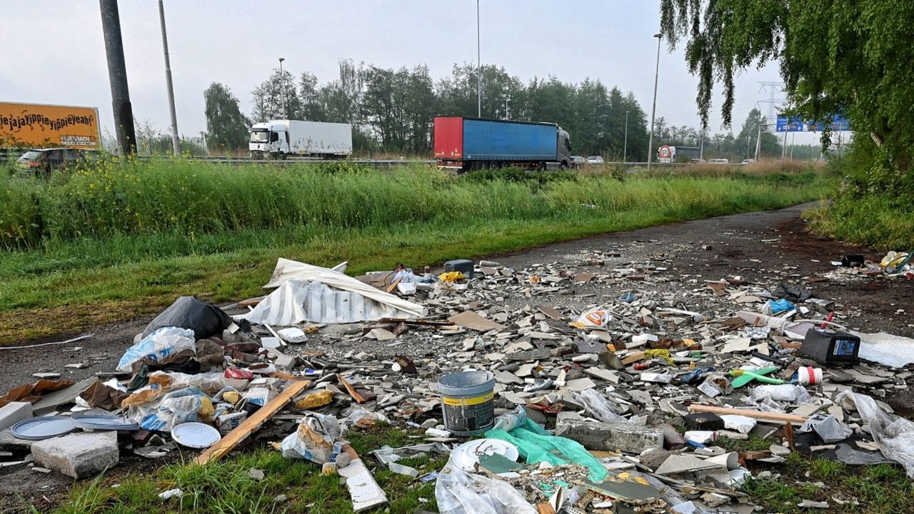 Complete badkamer gedumpt in natuurgebied bij Tilburg