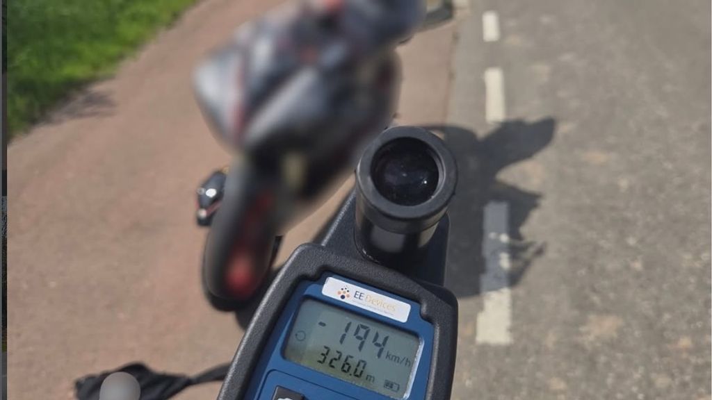 Motorrijder (27) raast met bijna 200km over Brabantse dijk, rijbewijs kwijt