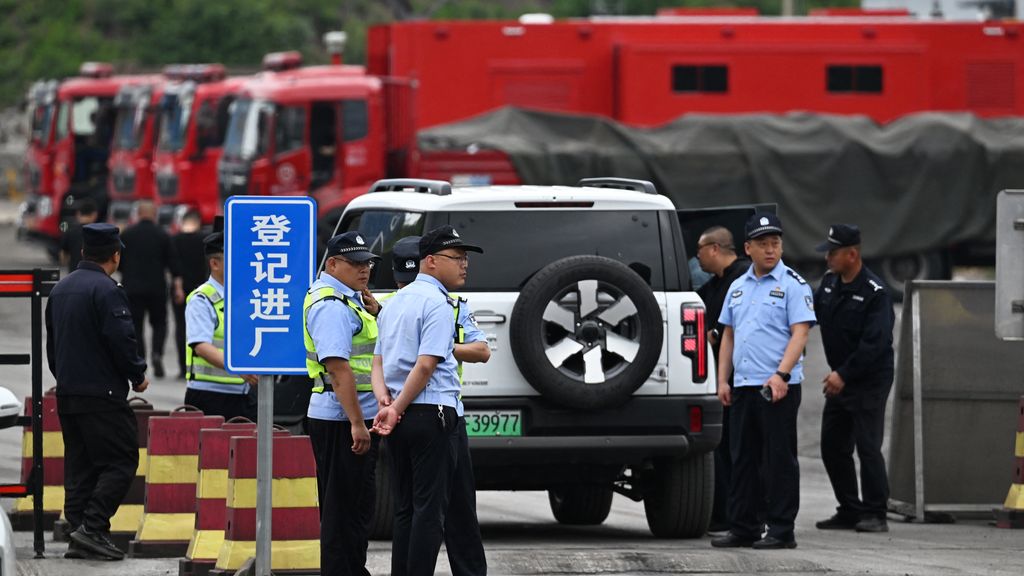 Minder doden door gasexplosie Chinese kolenmijn dan gedacht, nog twee mensen vermist Minder doden door gasexplosie Chinese kolenmijn dan gedacht, nog twee mensen vermist