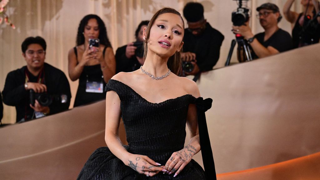 Ariana Grande boos op Witte Huis vanwege nummer ‘Bye’ bij immigratievideo Ariana Grande boos op Witte Huis vanwege nummer ‘Bye’ bij immigratievideo