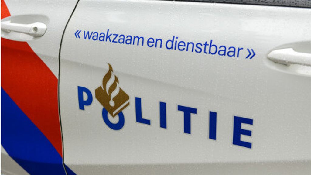 Foto: Kind van twee bevrijd uit oververhitte auto