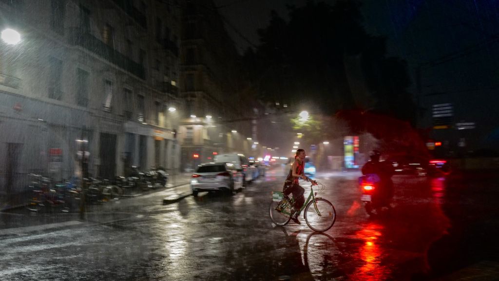Doden na noodweer in Frankrijk en Duitsland, huishoudens zonder stroom